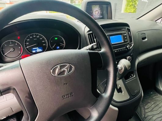 Hyundai Grand Starex Básico