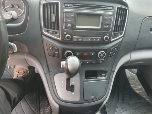 Hyundai Grand Starex Básico