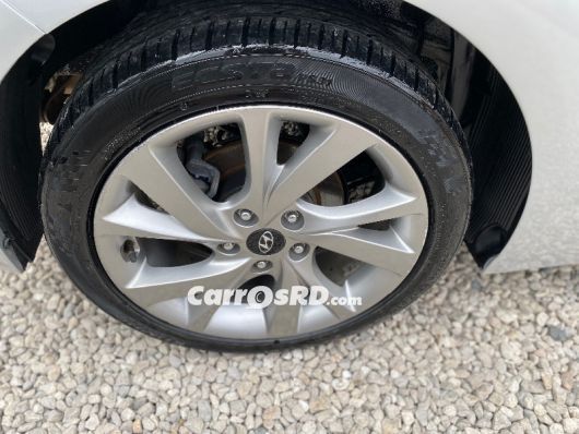 Hyundai Veloster Carros en venta