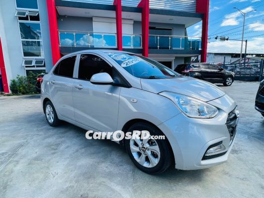 Hyundai Grand i10 Carros en venta