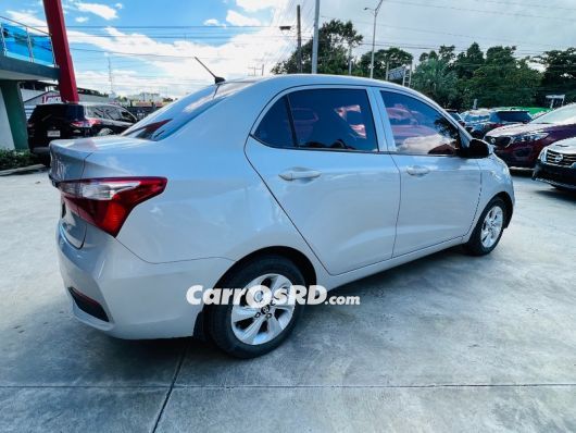 Hyundai Grand i10 Carros en venta