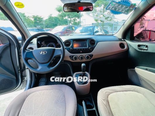 Hyundai Grand i10 Carros en venta