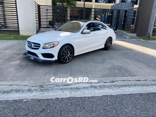 Mercedes-Benz Clase C Carros en venta