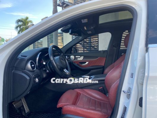 Mercedes-Benz Clase C Carros en venta