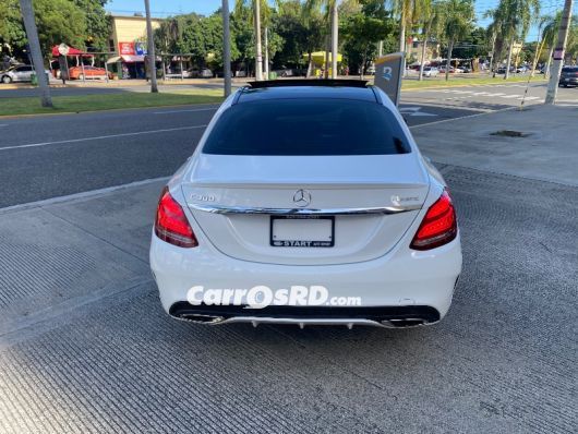 Mercedes-Benz Clase C Carros en venta