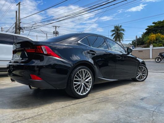 Lexus