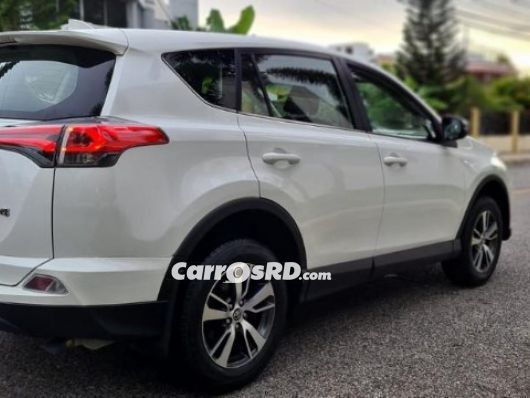 Toyota RAV4 Jeepeta en venta