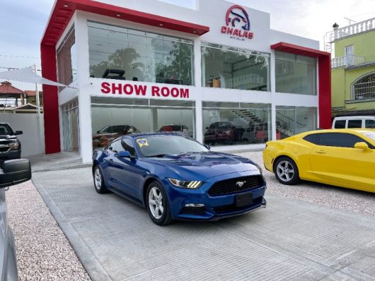 Ford Mustang Premium PKG