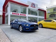 Ford Mustang Premium PKG