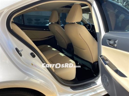 Lexus IS Carros en venta