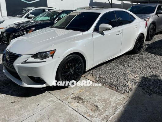 Lexus IS Carros en venta
