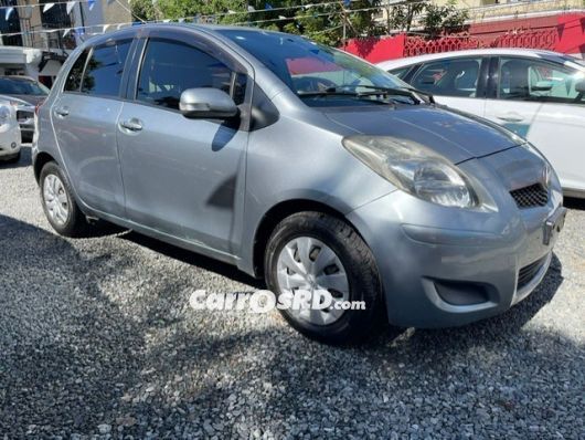 Toyota Vitz Hatchback en venta