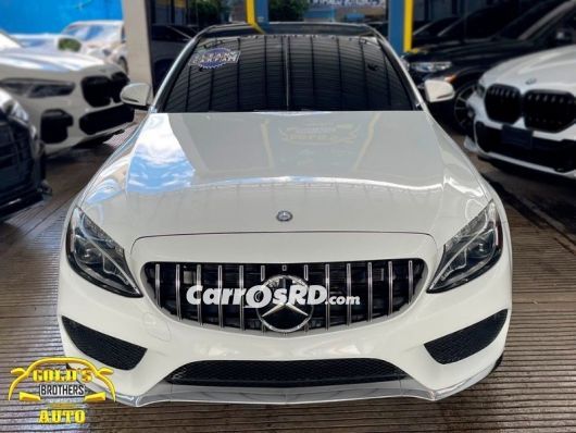 Mercedes-Benz Clase C Carros en venta