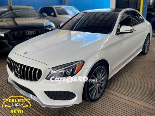 Mercedes-Benz Clase C Carros en venta