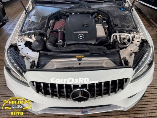 Mercedes-Benz Clase C Carros en venta