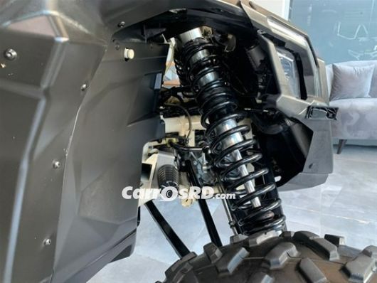 Can-Am Maverick Hatchback en venta