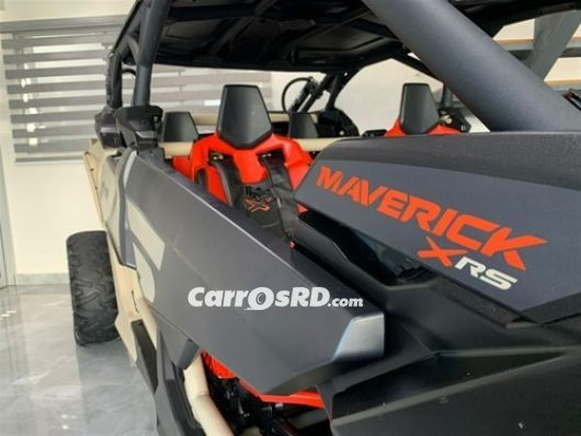 Can-Am Maverick Hatchback en venta