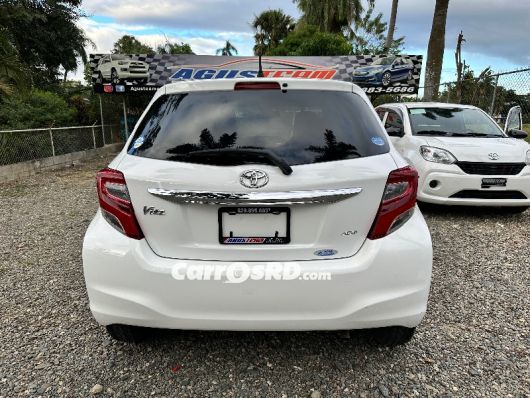 Toyota Vitz Hatchback en venta