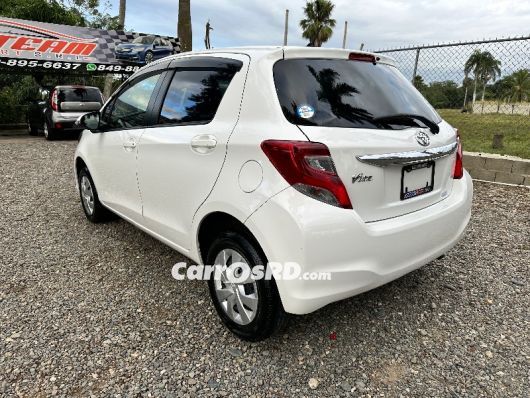 Toyota Vitz Hatchback en venta