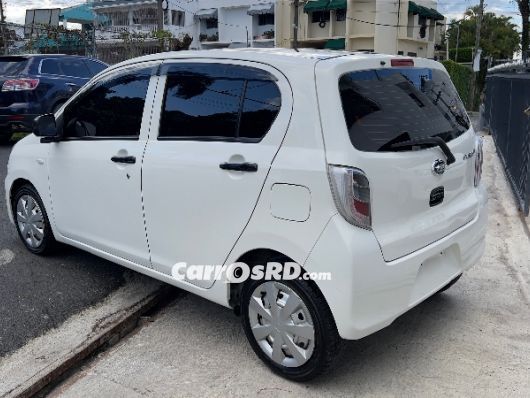 Subaru Pleo Hatchback en venta