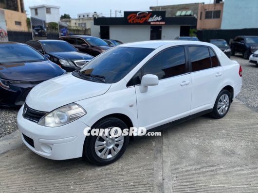 Nissan Tiida Carros en venta
