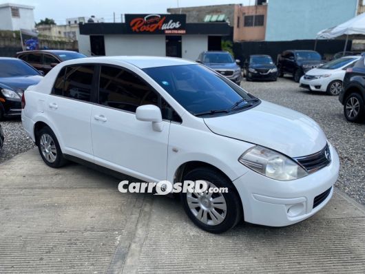 Nissan Tiida Carros en venta