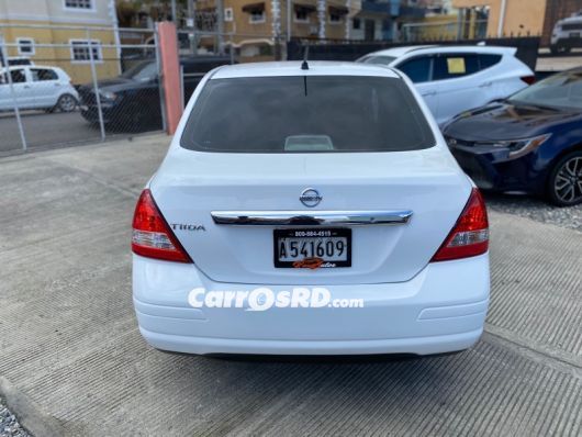 Nissan Tiida Carros en venta