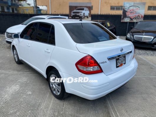 Nissan Tiida Carros en venta