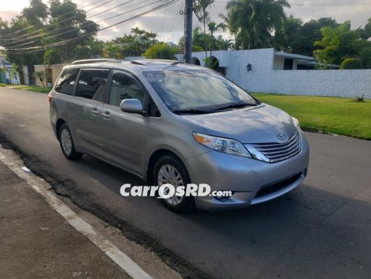 Toyota Sienna Minivan en venta