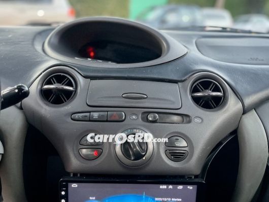 Toyota Vitz Carros en venta