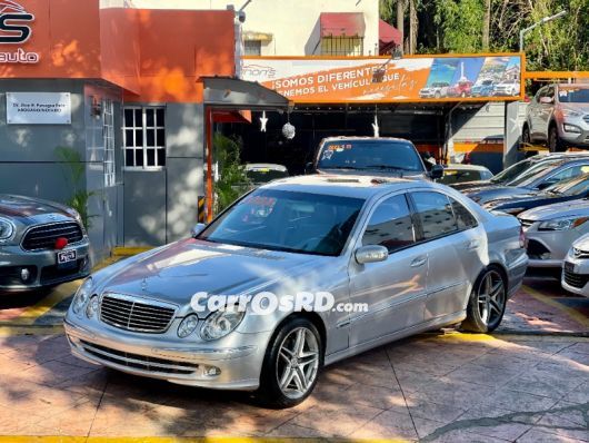 Mercedes-Benz Clase E Carros en venta
