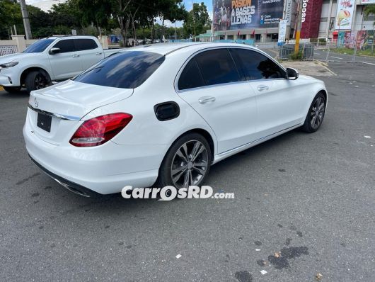 Mercedes-Benz Clase C Carros en venta