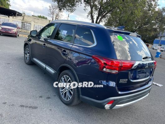 Mitsubishi Outlander Jeep en venta
