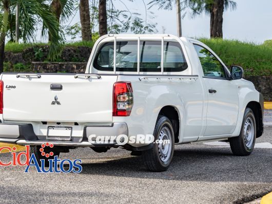 Mitsubishi L200 Camioneta en venta