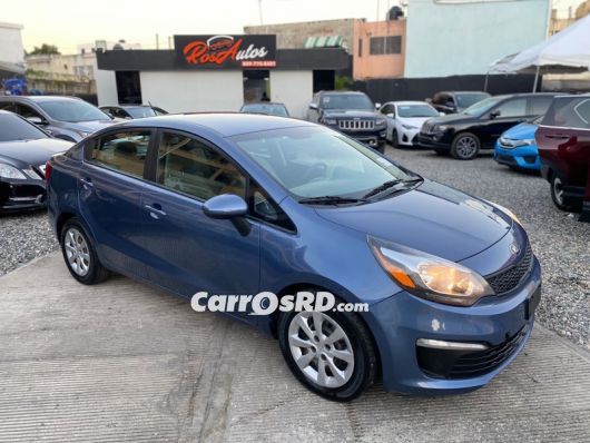 Kia Rio Carros en venta