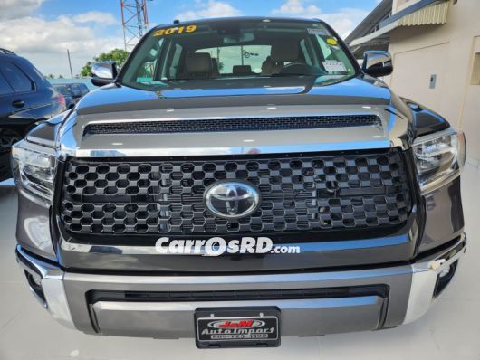 Toyota Tundra Camioneta en venta