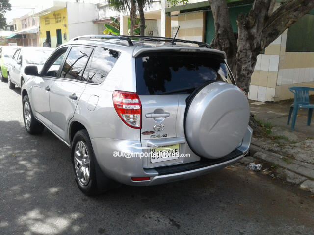 Toyota RAV4 Jeepeta en venta