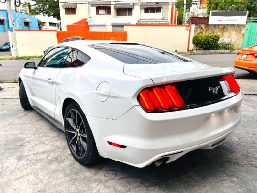Ford Mustang Ecoboost Premium