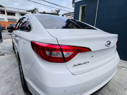 Hyundai Sonata LF