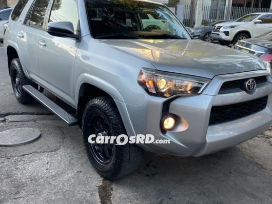 Toyota 4Runner Jeep en venta