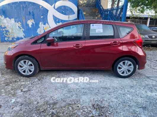 Nissan Versa Note Hatchback en venta