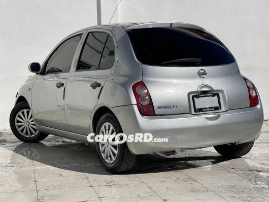 Nissan March Carros en venta