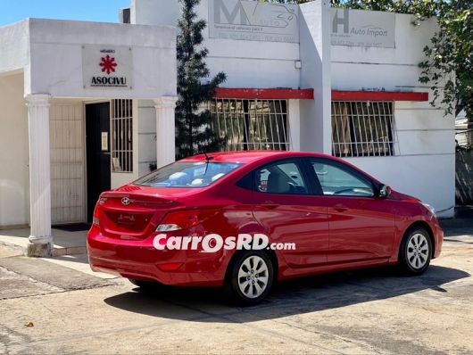 Hyundai Accent Carros en venta