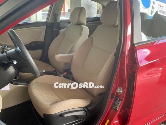 Hyundai Accent Carros en venta