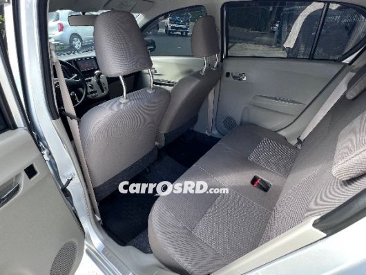 Daihatsu Mira Hatchback en venta