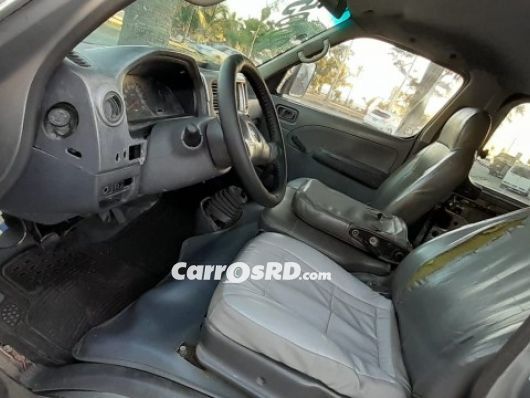 Nissan URVAN Autobus en venta