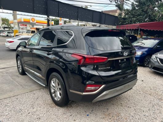 Hyundai Santa Fe SE