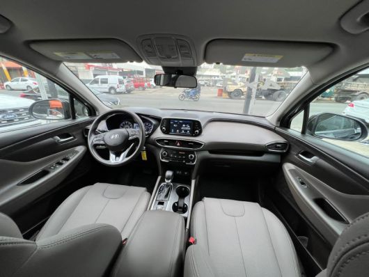 Hyundai Santa Fe SE