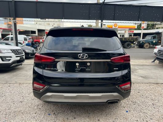 Hyundai Santa Fe SE