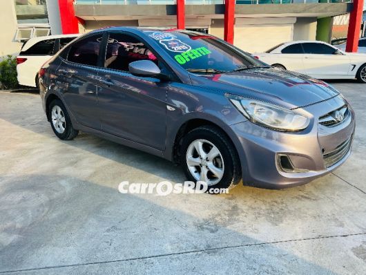 Hyundai Accent Carros en venta